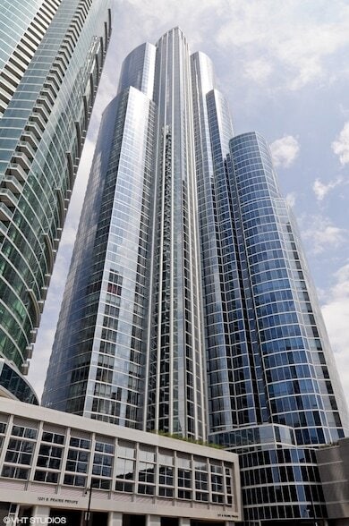 Photo - 1211 S Prairie Ave Condo Unit 2603
