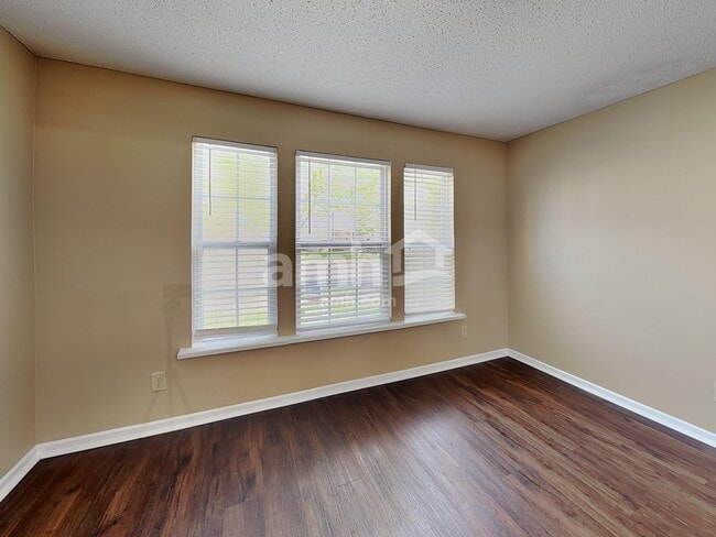 Photo - 12115 Maize Dr