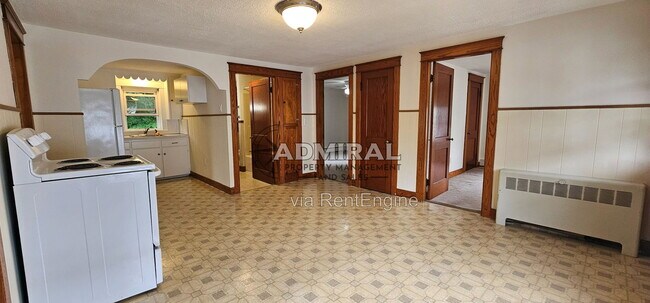 Building Photo - 52 Washington St Unit A