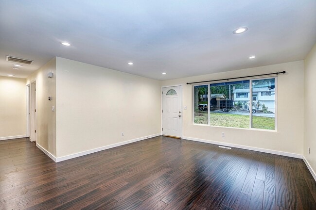 Photo - Grasslawn Redmond Rambler - EV Charger