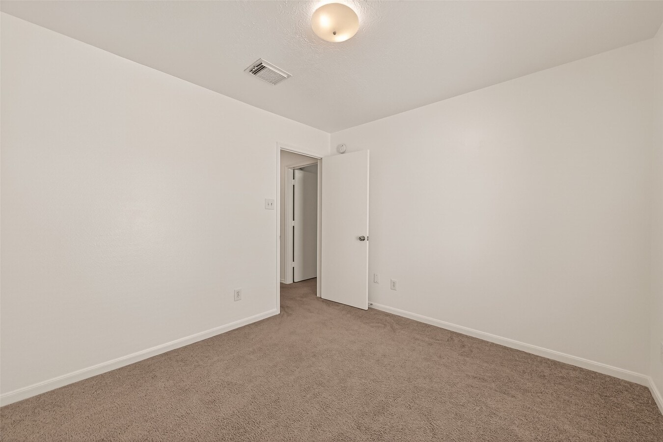 Photo - 3807 Gardenia Bend