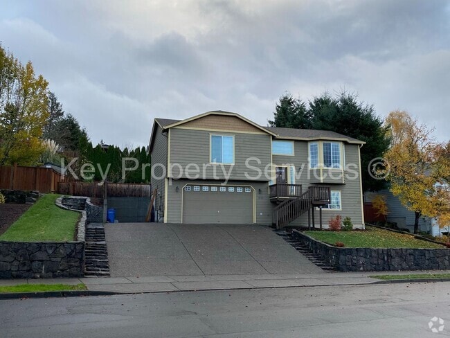 Building Photo - COMING SOON! Large 3 bed 3 bath in Camas Rental