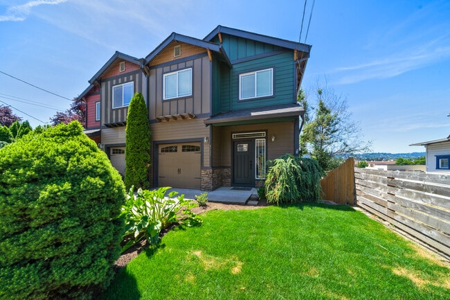 Photo - 4725 SE 28th Ave House