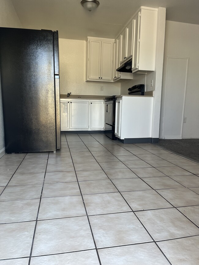 Photo - 1115 Holly Ave Unit B