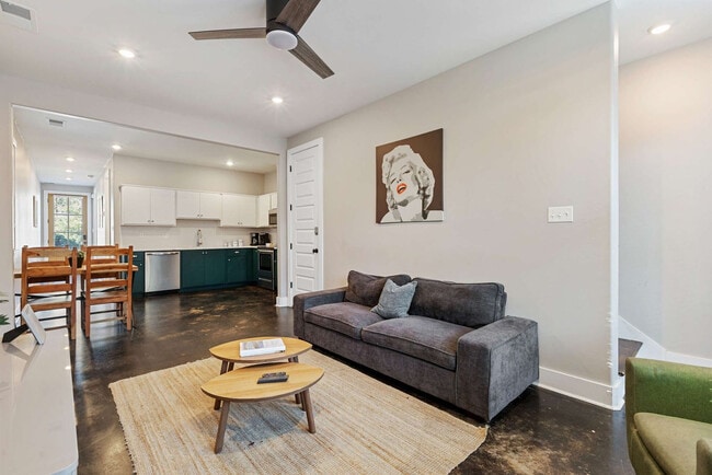 Photo - 912 New York St Unit SI ID1608476P