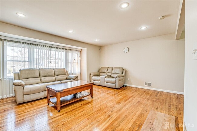 Photo - 79 Beechwood Ave