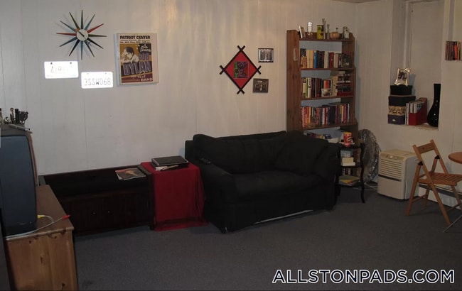 Photo - 15 Glenville Ave Unit B3