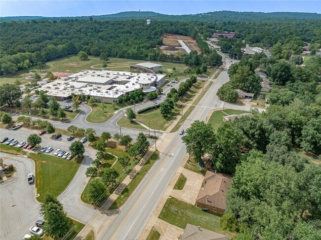 Photo - 3117 N Old Missouri Rd Unit 3117 n old missouri rd