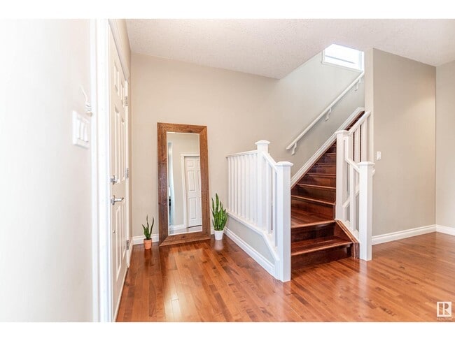 Photo - 11721-1167B 167B Ave NW