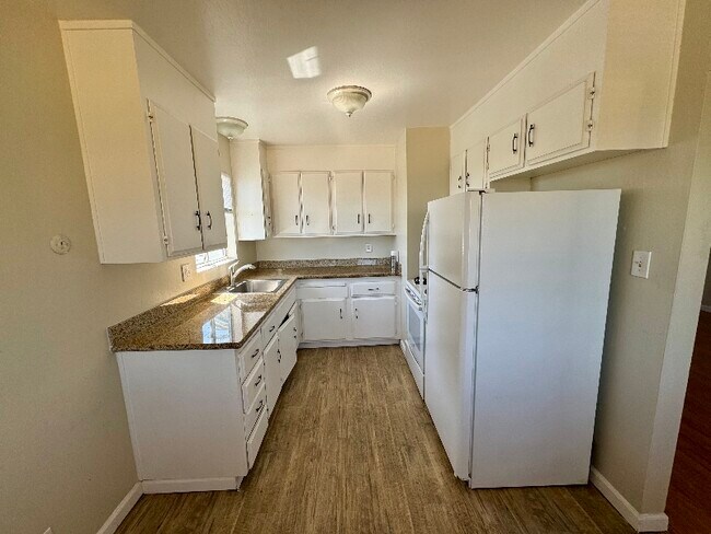 Photo - 3609 Fairview Dr Unidad 3