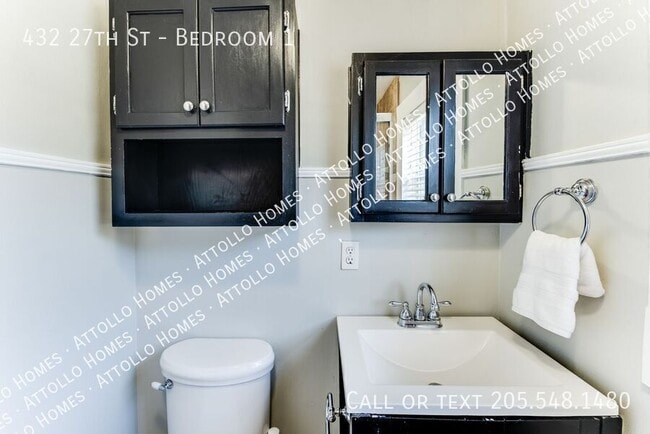 Photo - 432 27th St Unit Bedroom 1