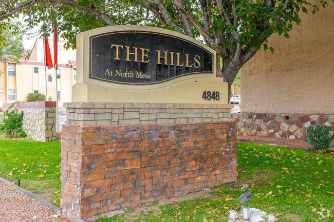 Signage - The Hills At North Mesa