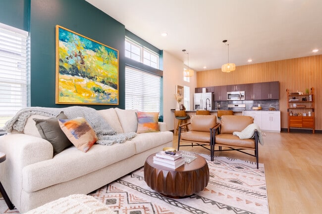 2BR, 2BA - 1,314SF - Living Area