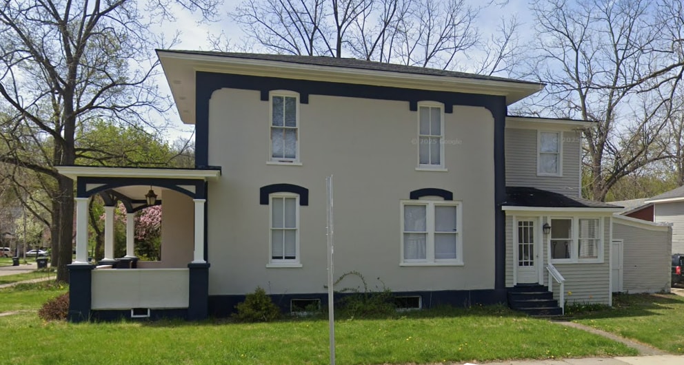 Photo - 704 Axtell St