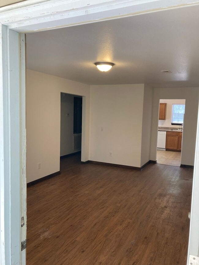 Photo - 1729 Louise Dr SE Unit A