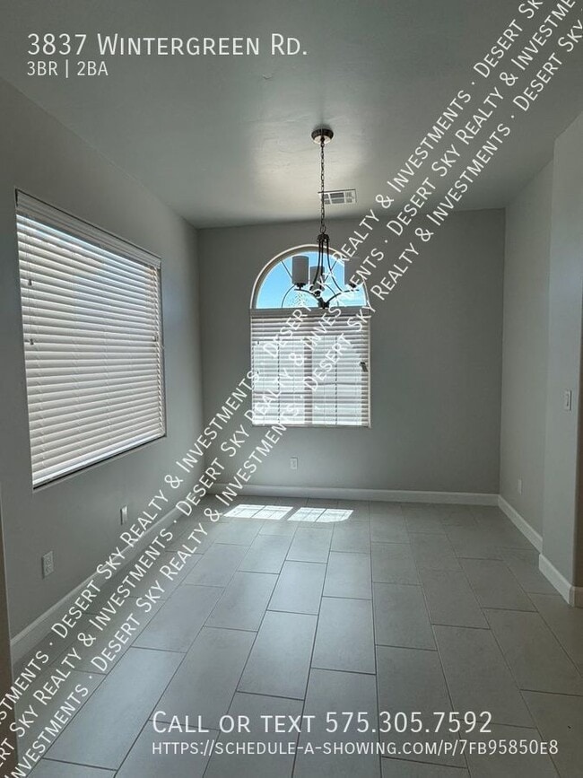 Photo - 3837 Wintergreen Rd