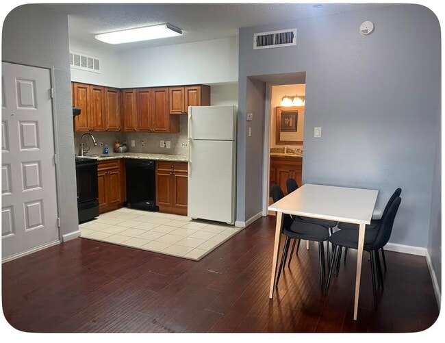 Photo - 10855 Meadowglen Ln Unit 809