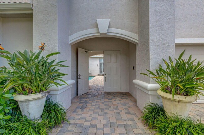 Photo - 193 Sedona Way
