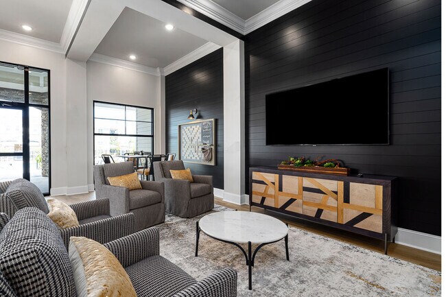 River Oaks Landing apartments — community photo
