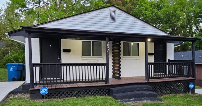 Photo - 1207 Colfax St Apartments