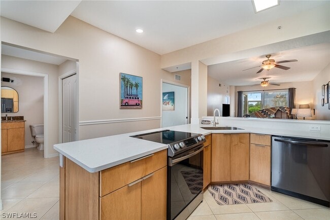 Photo - 21330 Lancaster Run Unidad 1211