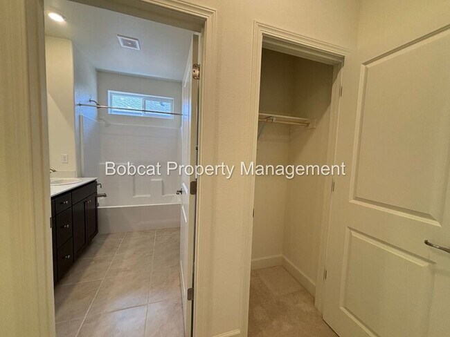 Photo - 1120 Dapple Dr