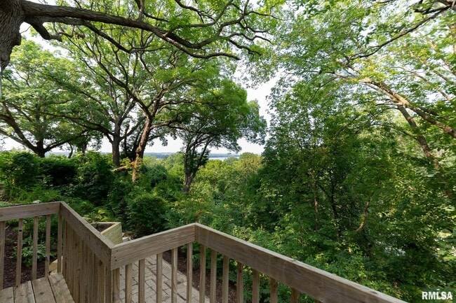 Photo - 4640 5th Ave