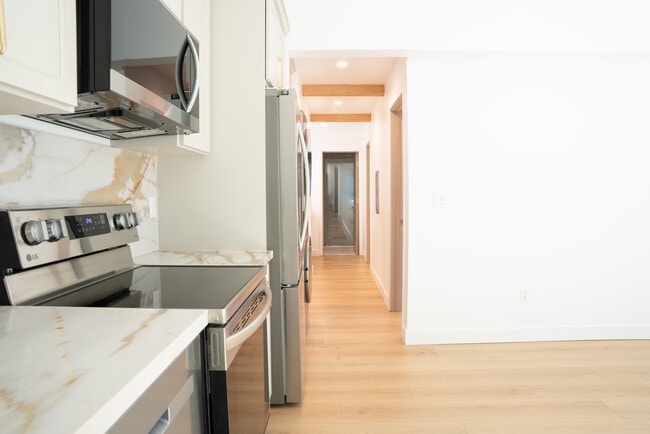 Photo - 3103 Motor Ave