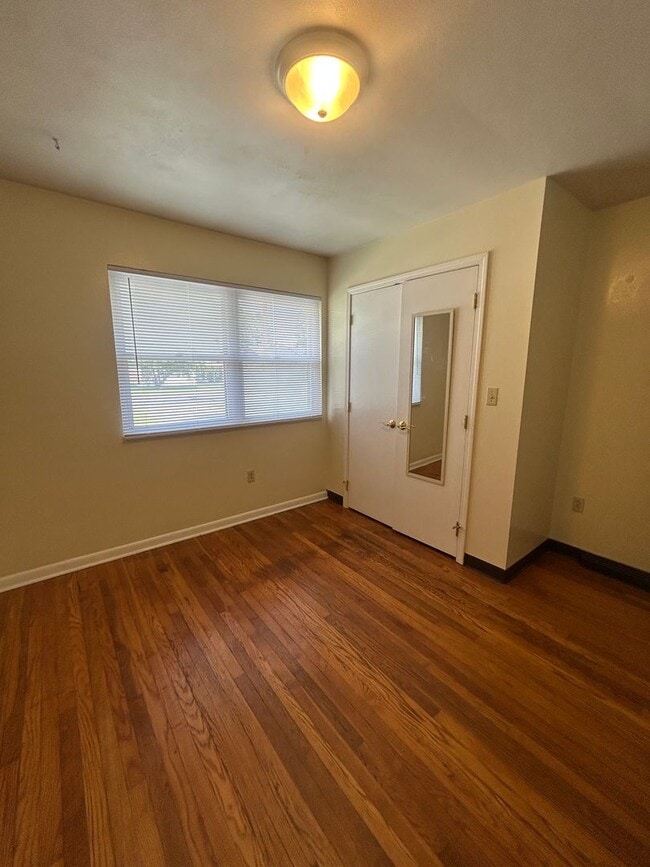 Photo - 1516 N Allen St