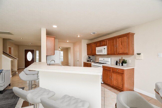 Photo - 6626 Barker Bend Ln