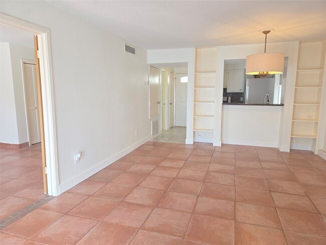 Photo - 10075 Westpark Dr Unit 40