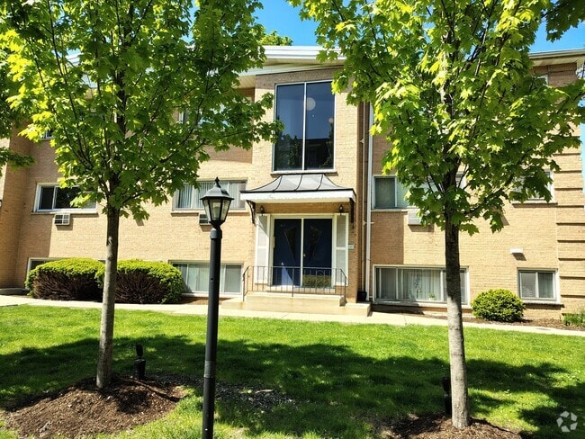 Building Photo - 405 Wesley Ave Unit 4 Rental
