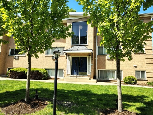 Photo - 405 Wesley Ave Condo Unit 4