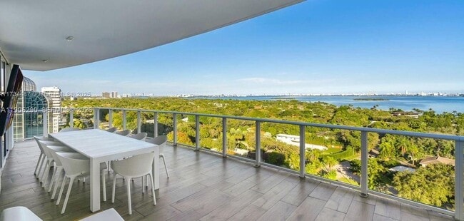 Building Photo - 4250 Biscayne Blvd Unit 1502