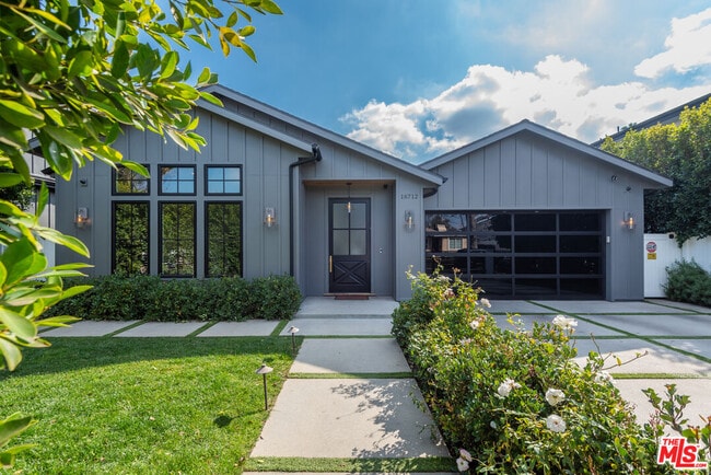 Building Photo - 16712 Addison St