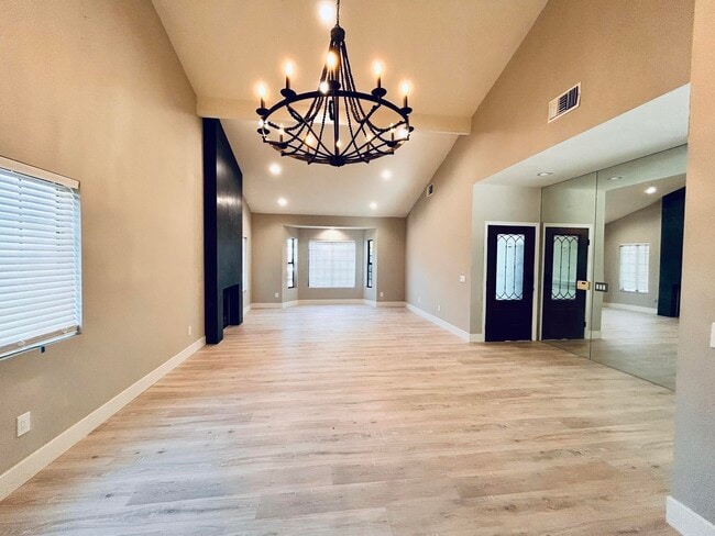 Photo - 38825 Charlesworth Dr