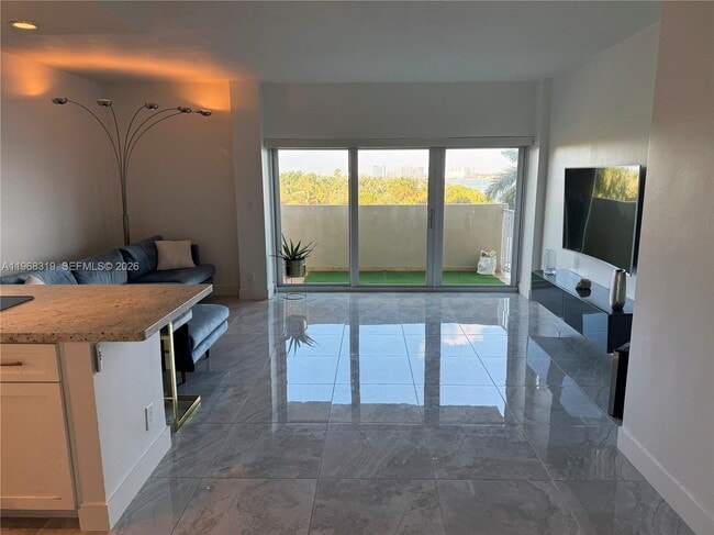 Building Photo - 880 NE 69th St Unit 5Q