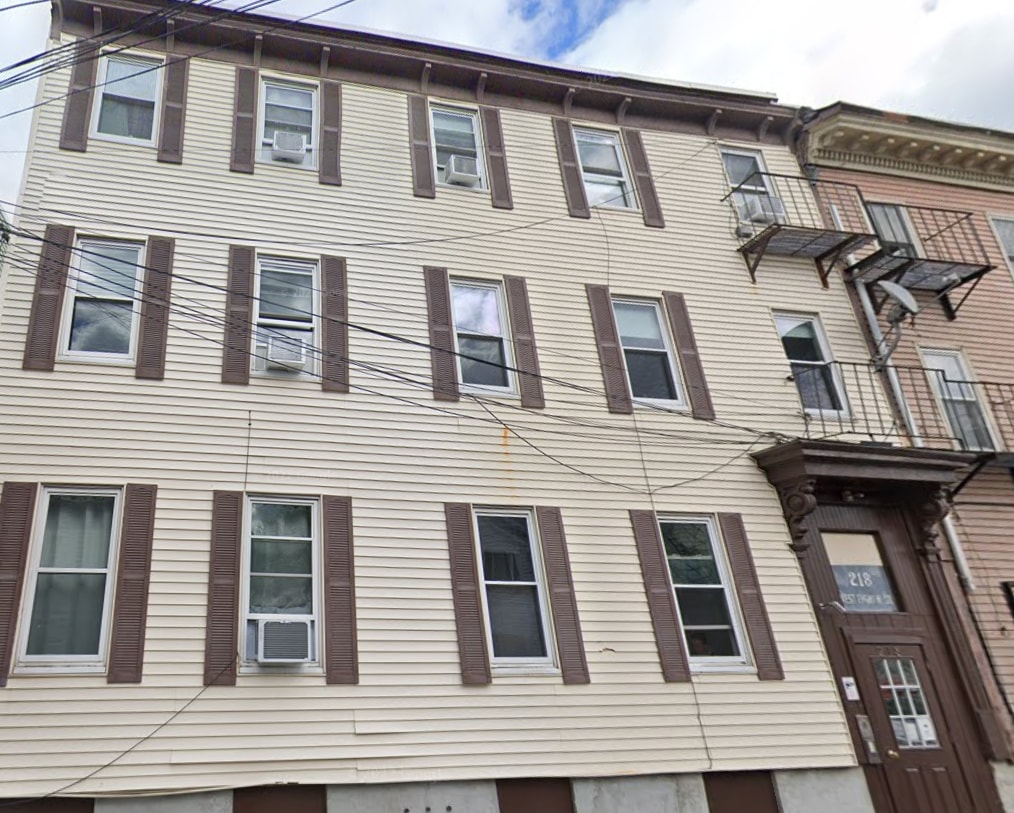 Photo - 218 W 8th St Apartments Unit 3