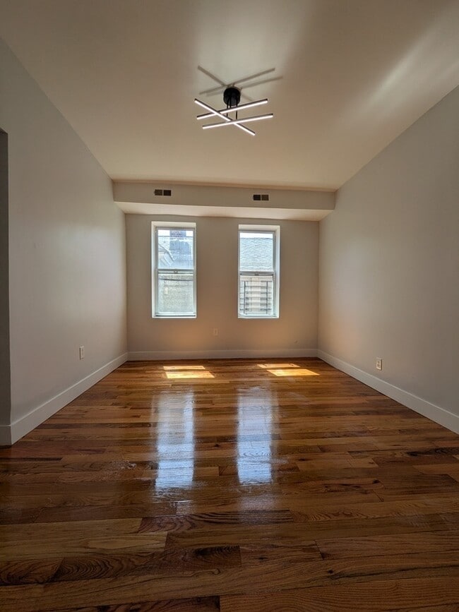 Photo - 1422 Springfield Ave