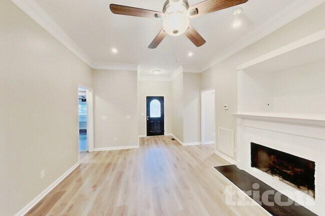 207 Towbridge Dr