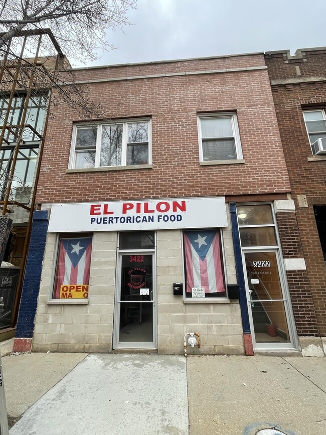 Building Photo - 3422 W Armitage Ave Unit 2R