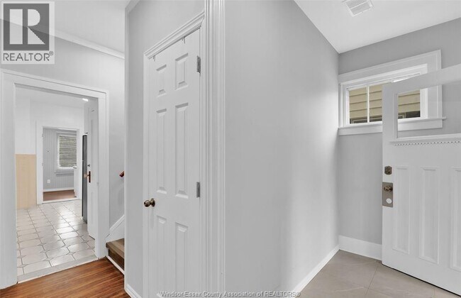 Photo - 930 Church St