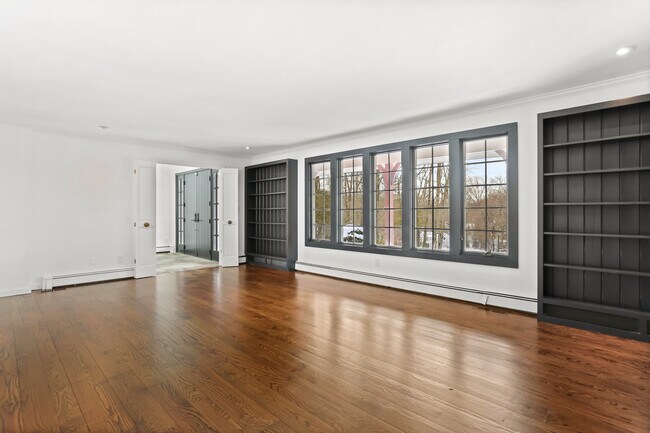 Photo - 11 Partrick Ln