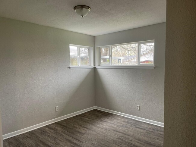 Photo - 1008 Sharon Dr