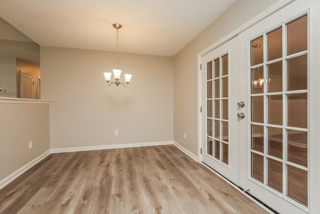 Photo - 108 Riverwood Dr