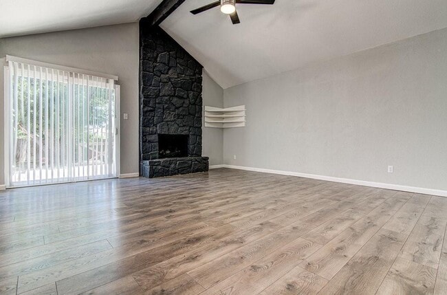 Photo - 1605 Dale Cove