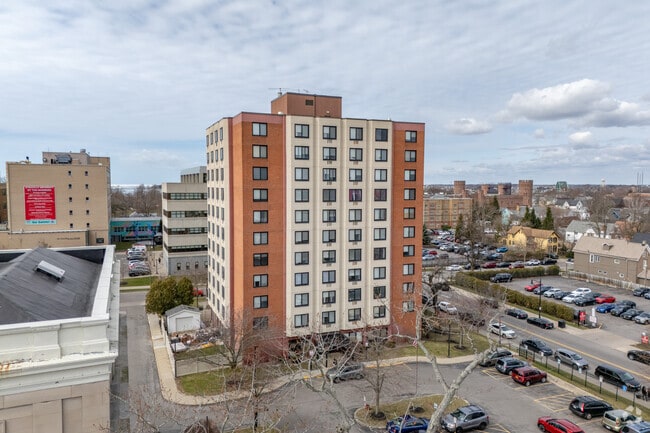 Photo - Santa Maria Towers