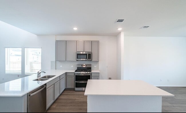 Photo - 2307 Stonewater Cove