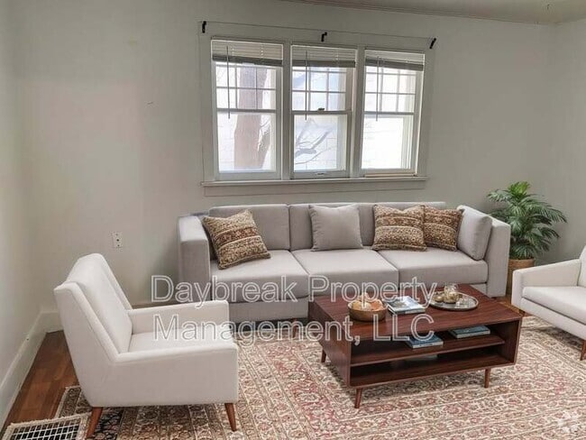 Building Photo - 6 11th St S Rental