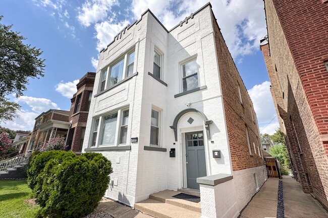 Building Photo - 4148 W Wellington Ave Rental